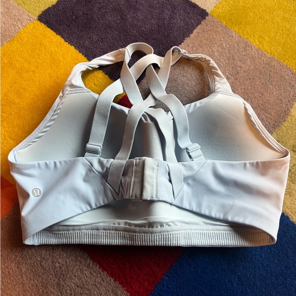 Lululemon Bra Sz 38D White - Picture 2 of 3